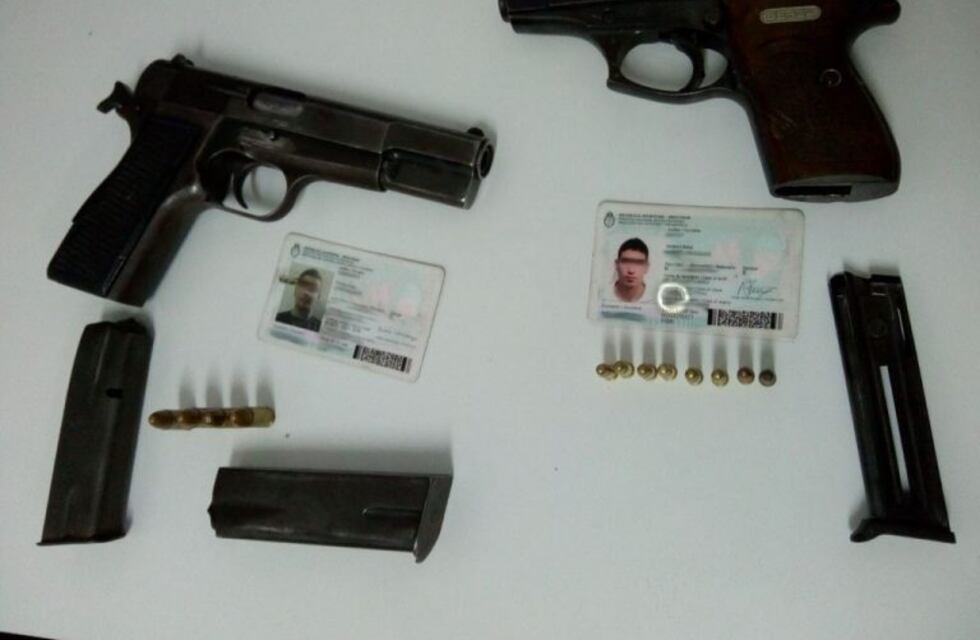 Detuvieron a dos jóvenes armados durante un patrullaje cerca de Circunvalación