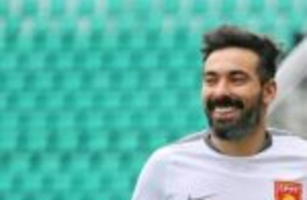 Las inusuales cláusulas en los contratos de Ezequiel Lavezzi y Sergio Agüero