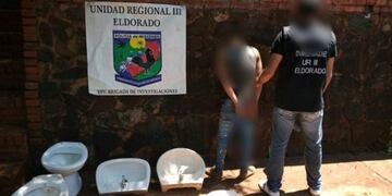 Los muebles sanitarios fueron devueltos por los vecinos que los compraron de buena fe\u002E