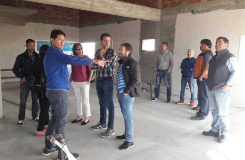 Recorrieron el nuevo edificio del IESC en Caleta Olivia