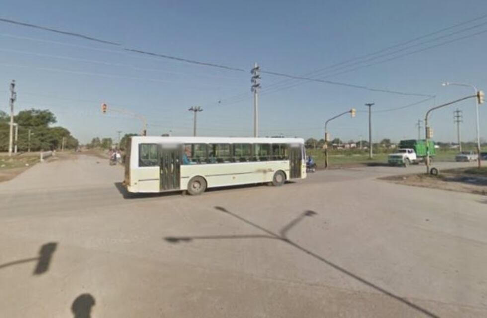 Una mujer murió al ser arrollada por un camión que se dio a la fuga