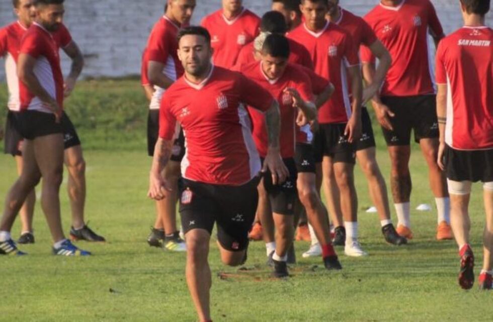 San Martín sorteó los problemas con los vuelos y partió a Mar del Plata