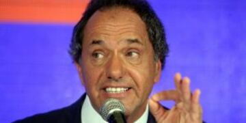 DYN04, BUENOS AIRES 29/01/2017,  EL EX CANDIDATO PRESIDENCIAL DEL KIRCHNERISMO Y EX GOBERNADOR BONAERENSE, DANIEL SCIOLI, INSISTIO HOY CON QUE NO PIENSA AHORA POSTULARSE COMO CANDIDATO PARA LAS ELECCIONES LEGISLATIVAS DE OCTUBRE. .FOTO:DYN/PABLO MOLINA/ ARCHIVO.