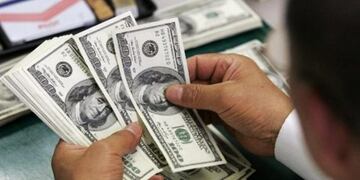 Cambio del dólar\u002E