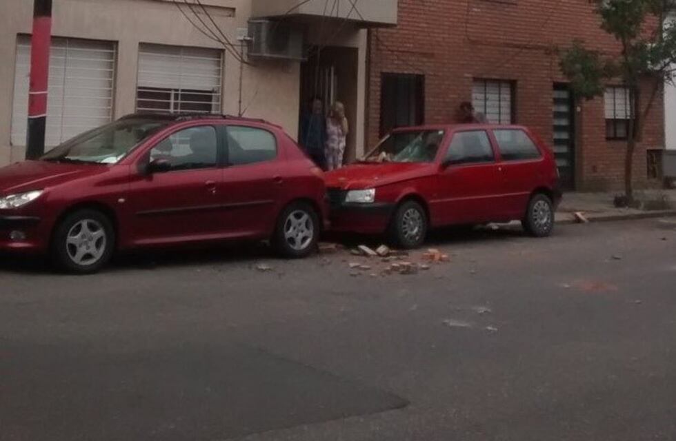 Cesó el alerta por tormentas en Rosario y confirmaron daños por el fuerte viento