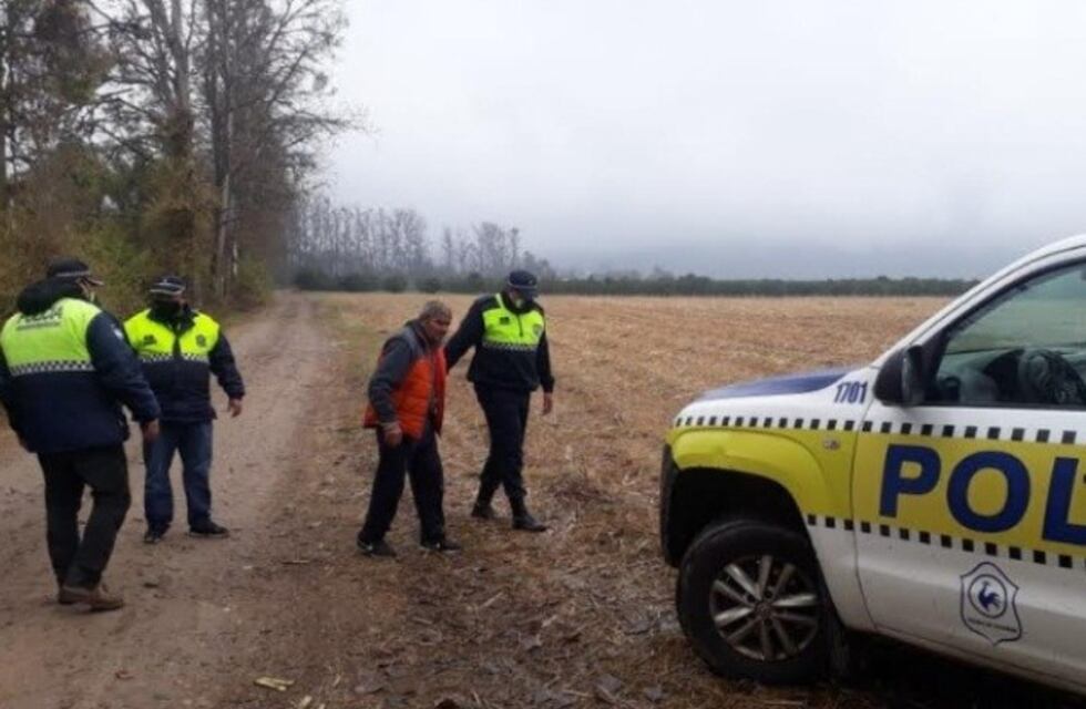 La Cocha: la policía rescató a un anciano con alzheimer que se había extraviado el martes