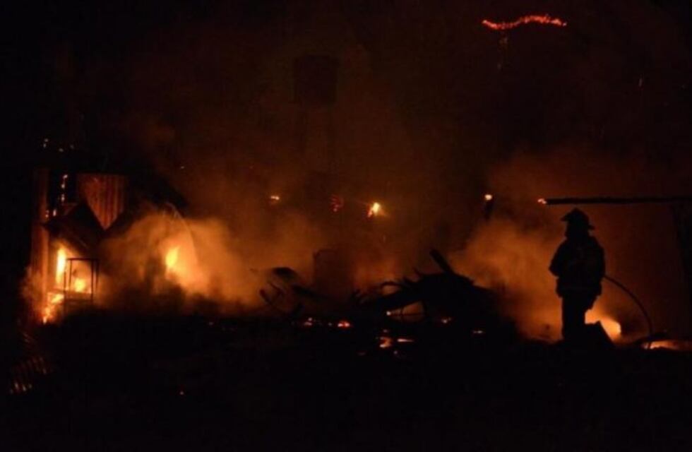 Milagroso escape de una abuela al incendiarse su casa