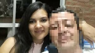 La mujer de 37 años fue apuñalada frente a su casa de Cerrito y Chile.