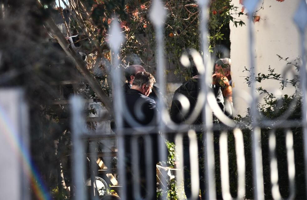 Quiso robar una casa en Córdoba pero quedó entre los barrotes, y no de la cárcel