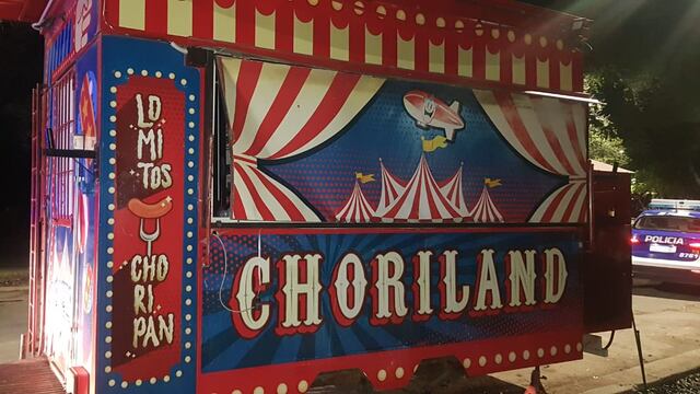 Robo carrito de choripán en el parque Sarmiento