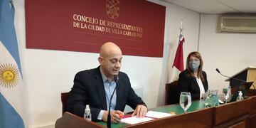 Sesión Inaugural del periodo legislativo 2021/2022. El Intendente Daniel Gómez Gesteira brindo el tradicional discurso de apertura.