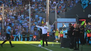 Belgrano perdió ante Platense y se fue silbado. Las explicaciones de Juan Cruz Real (Nicolás Bravo / La Voz).