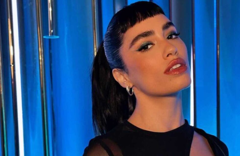 Lali brilló con un look sastrero ultra sexy y se llevó todas las miradas en Factor X de España