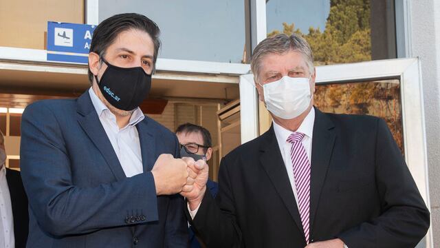 Trotta fue recibido por Ziliotto en el aeropuerto de Santa Rosa (APN)