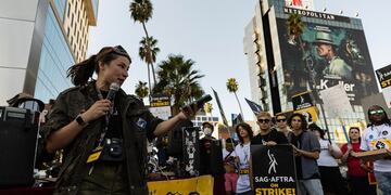 Los actores nucleados en el sindicato SAG-AFTRA llegaron a un acuerdo con los estudios y levantan la huelga. Foto: EFE/EPA/ETIENNE LAURENT