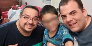 Una pareja de neuquinos fue beneficiada por un fallo y logró adoptar a un niño de seis años con varios problemas de salud