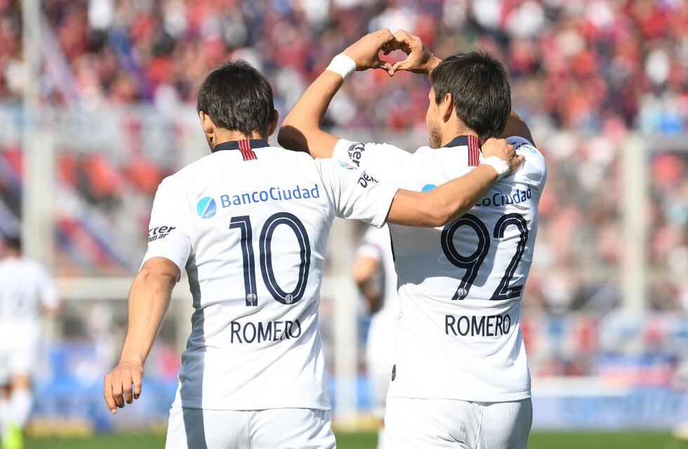 Los hermanos Romero dejaron el país tras despedirse de sus compañeros de San Lorenzo por WhatsApp