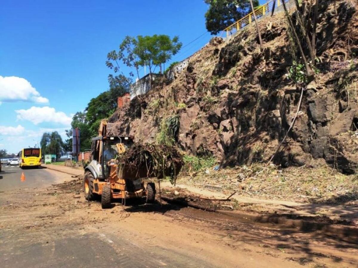Dengue: limpiaron el cerro Pelón de Posadas