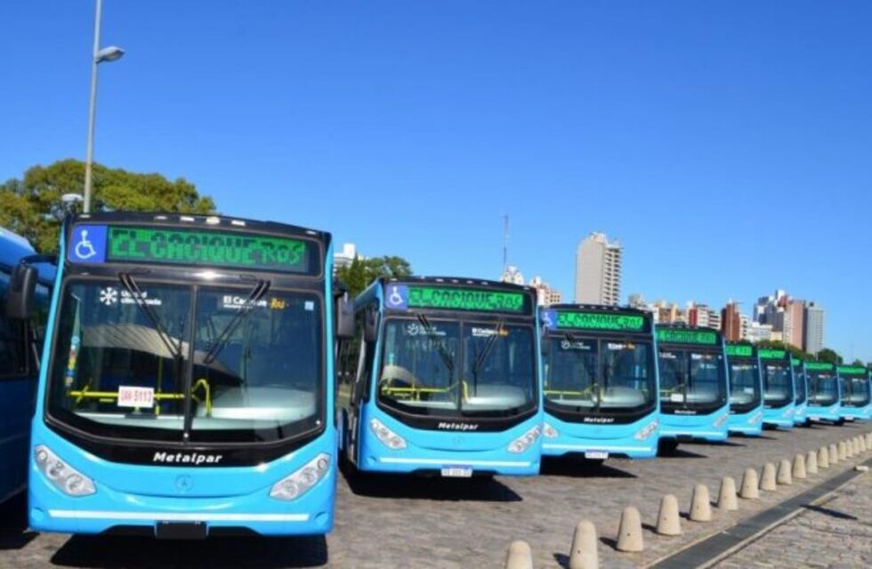 El paro de colectivos continuará al menos hasta el lunes