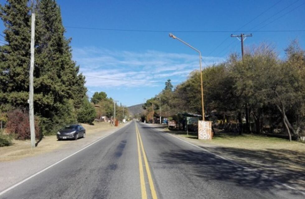 Chocó con una moto la parada de ómnibus sobre la ruta 14