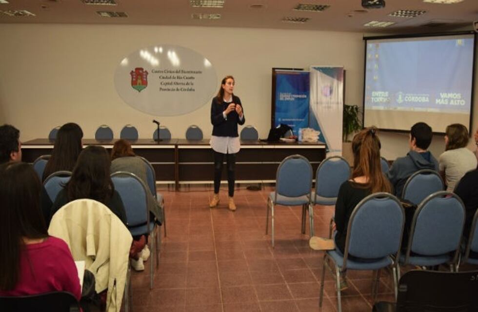 Comenzaron las clases gratuitas de lenguas extranjeras en Río Cuarto