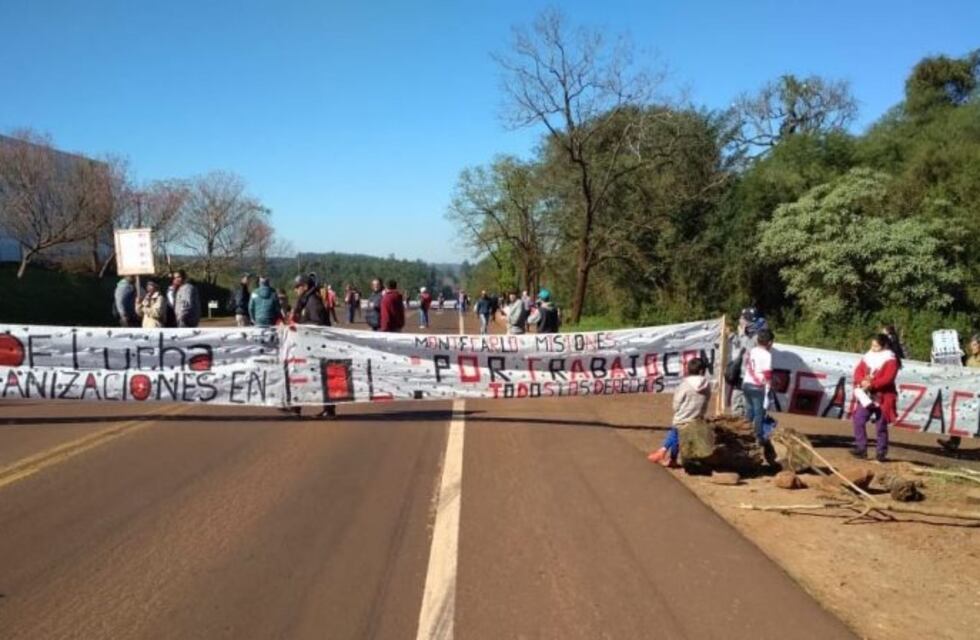Organizaciones sociales y tareferos llevan a cabo nuevos cortes de rutas