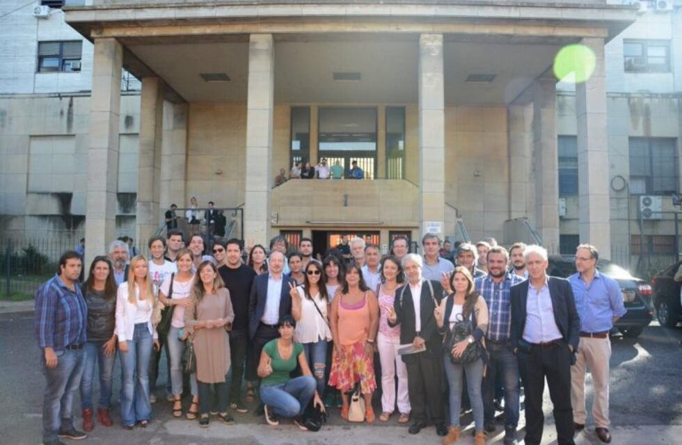 Quiénes acompañaron a Florencia y Máximo Kirchner a Comodoro Py