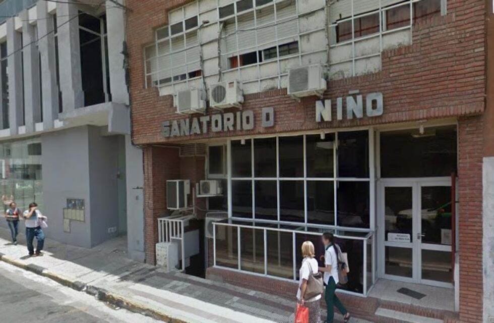 Evoluciona favorablemente el bebé de Crespo que se atragantó con un juguete