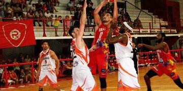 Rocamora aplastó a Petrolero Argentino y cerró el año invicto de local