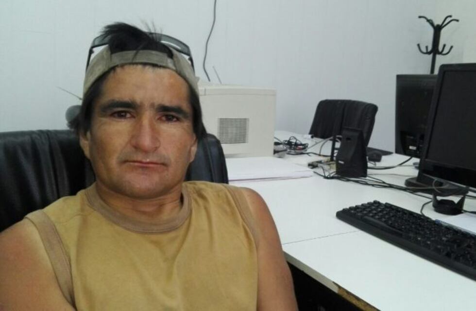 Changarín denuncia agresión, dice que la policía lo increpó mientras limpiaba banquinas