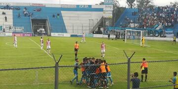 La Gloria necesita levantar la cabeza rápido, y enfrenta a un Lobo que también viene de perder\u002E