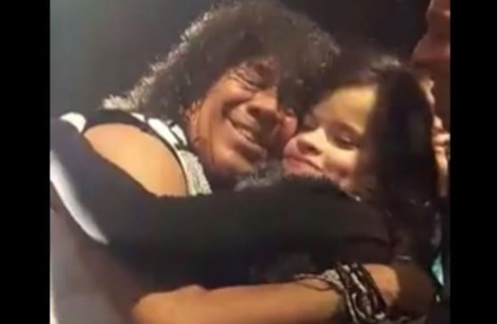 La Mona Jiménez emocionó en su "despedida"