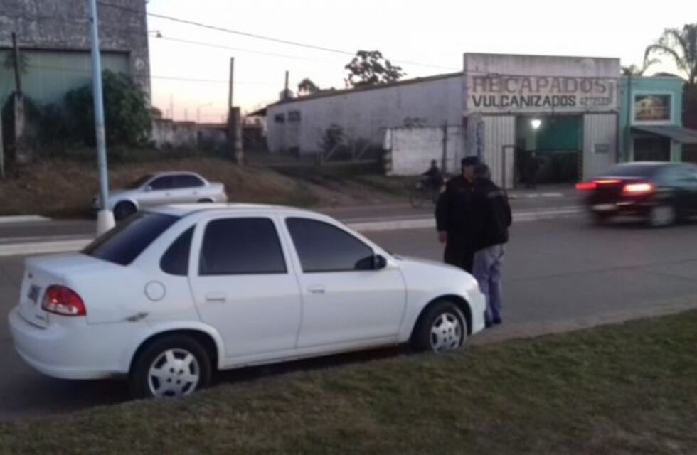 Concordia: automovilista chocó una moto, se dio a la fuga pero una testigo lo detuvo