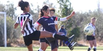Gimnasia goleó a Independiente Rivadavia y está a un paso de obtener el título de fútbol femenino\u002E
