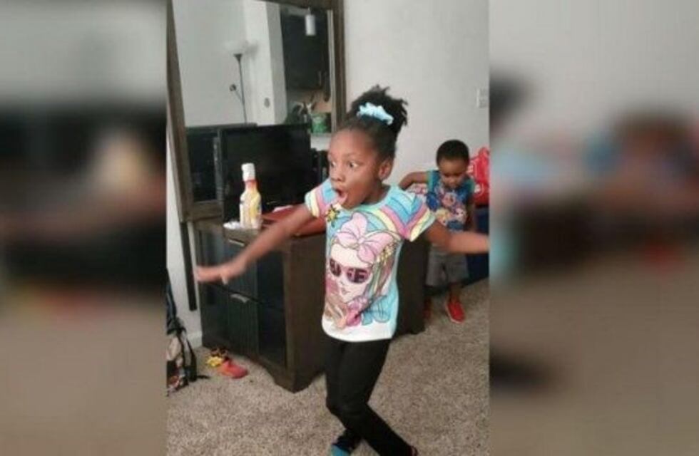 Una nena con parálisis cerebral dio sus primeros pasos y el emotivo momento quedó registrado