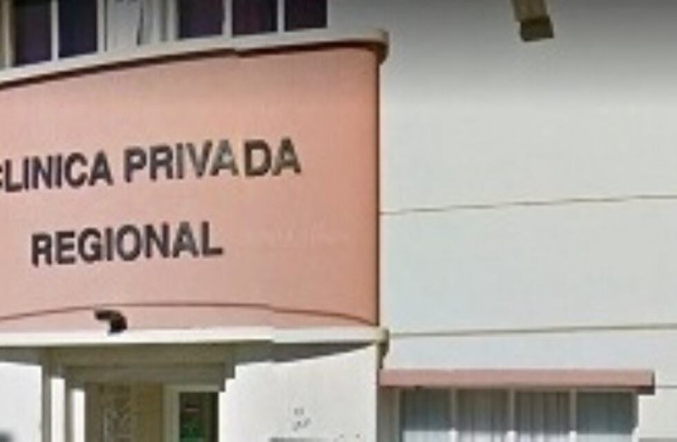Abrazo simbólico a la ex Clínica Regional ubicada en calle 66 N° 2581