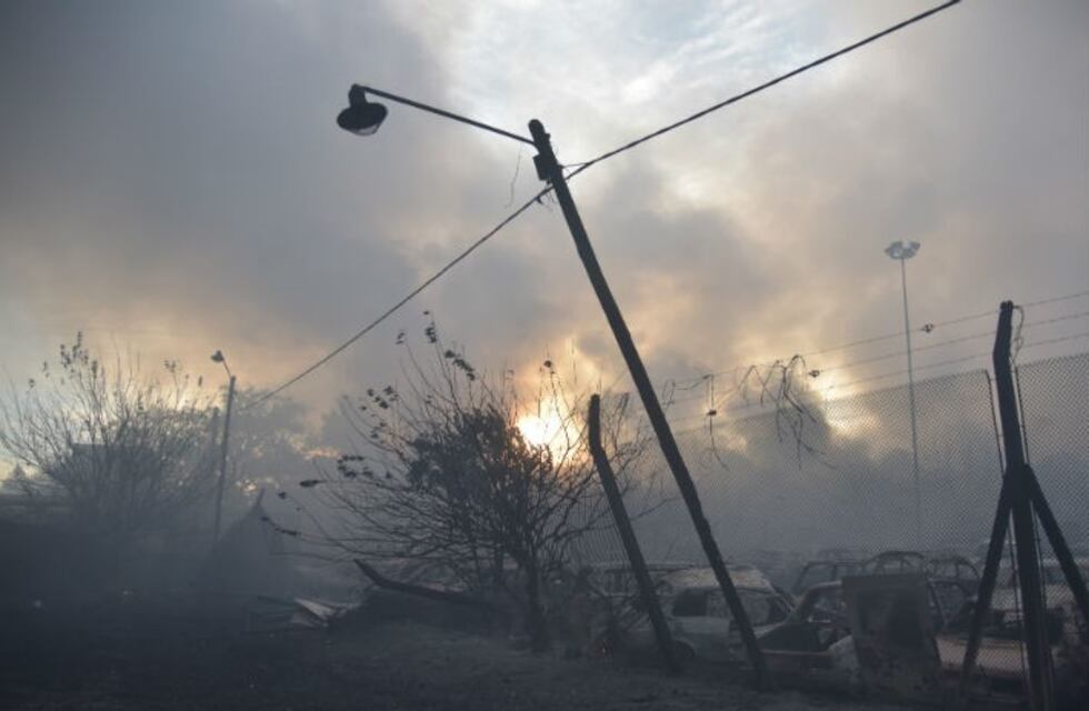Bomberos controlaron un incendio en el camino Interfábricas