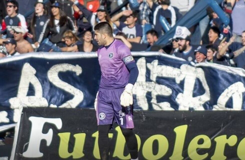 "Lo que pasó hoy, no tiene precio" dijo Aracena luego de ganar el clásico