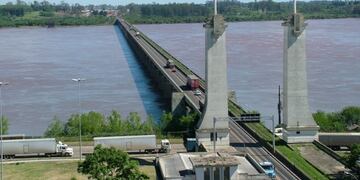 Puente Paso de los Libres-Uruguayana, uno de los pasos bloqueados. (Foto: Web)
