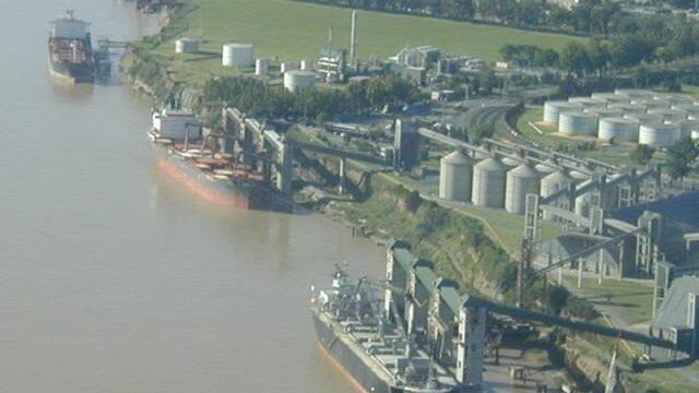 Continu00faa el paro en puertos del cordu00f3n industrial