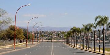Costanera de Carlos Paz\u002E (Foto: facebook)\u002E