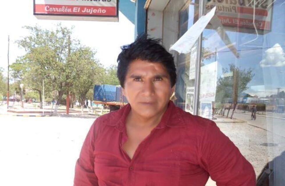 El mecánico salteño Juan Siclera cuenta como funciona su moto anfibia