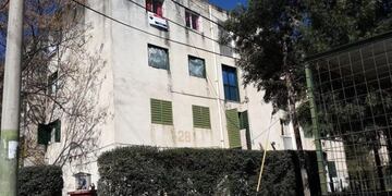 Salteño discutió con su pareja y la empujó del balcón\u002E (imagen ilustrativa)