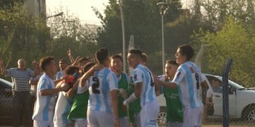 La Academia le ganó a Talleres y su ventaja se hace indescontable en la tabla\u002E