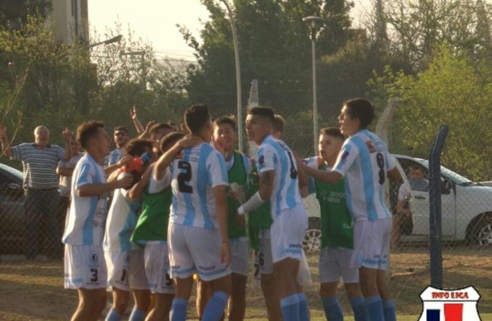 Racing va en serio por el título en Liga Cordobesa