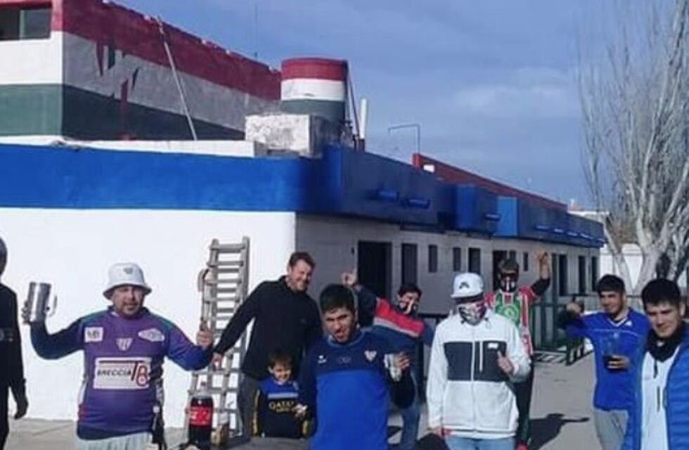 Clausuraron el club Guaymallén por un asado clandestino