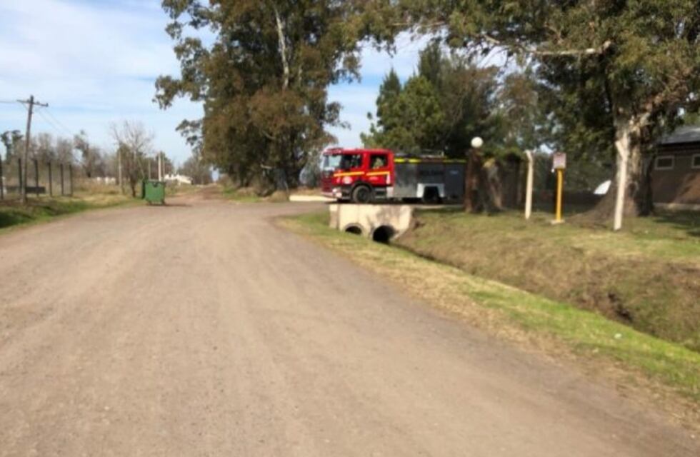 Un operario quedó atrapado en un silo y fue rescatado por bomberos