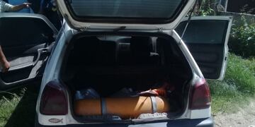 Alta Gracia: salió del mecánico, estacionó el auto y se le prendió fuego