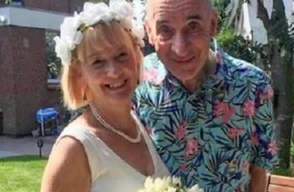 Tiene demencia y volvió a casarse con su esposa creyendo que era su nueva novia