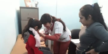 El programa de especialistas itinerantes brindó más de 350 atenciones en samuhu y hermoso campo\u002E (Web)\u002E